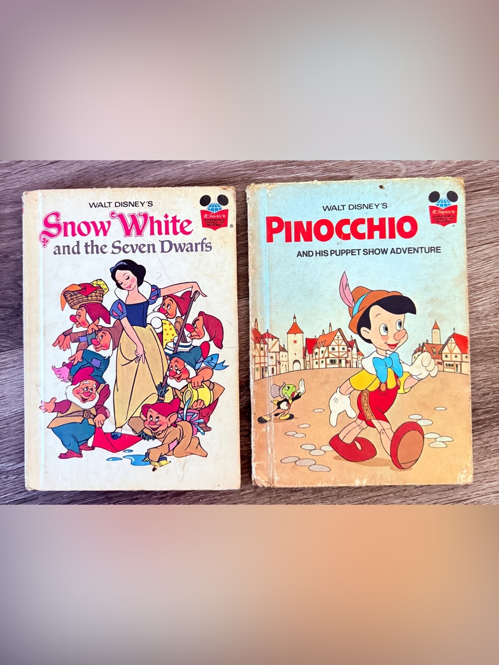 Lot of 2 Vintage 1973 Disney Books Snow White Pinocchio World of Reading
